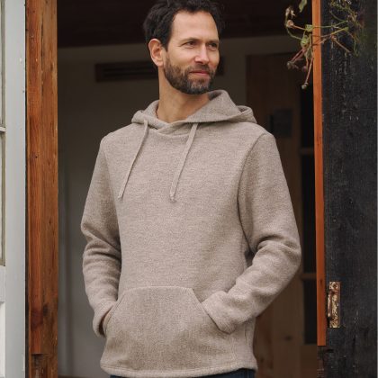 202302_Hoody-Herren_savanne_mod_1920x1920.jpg
